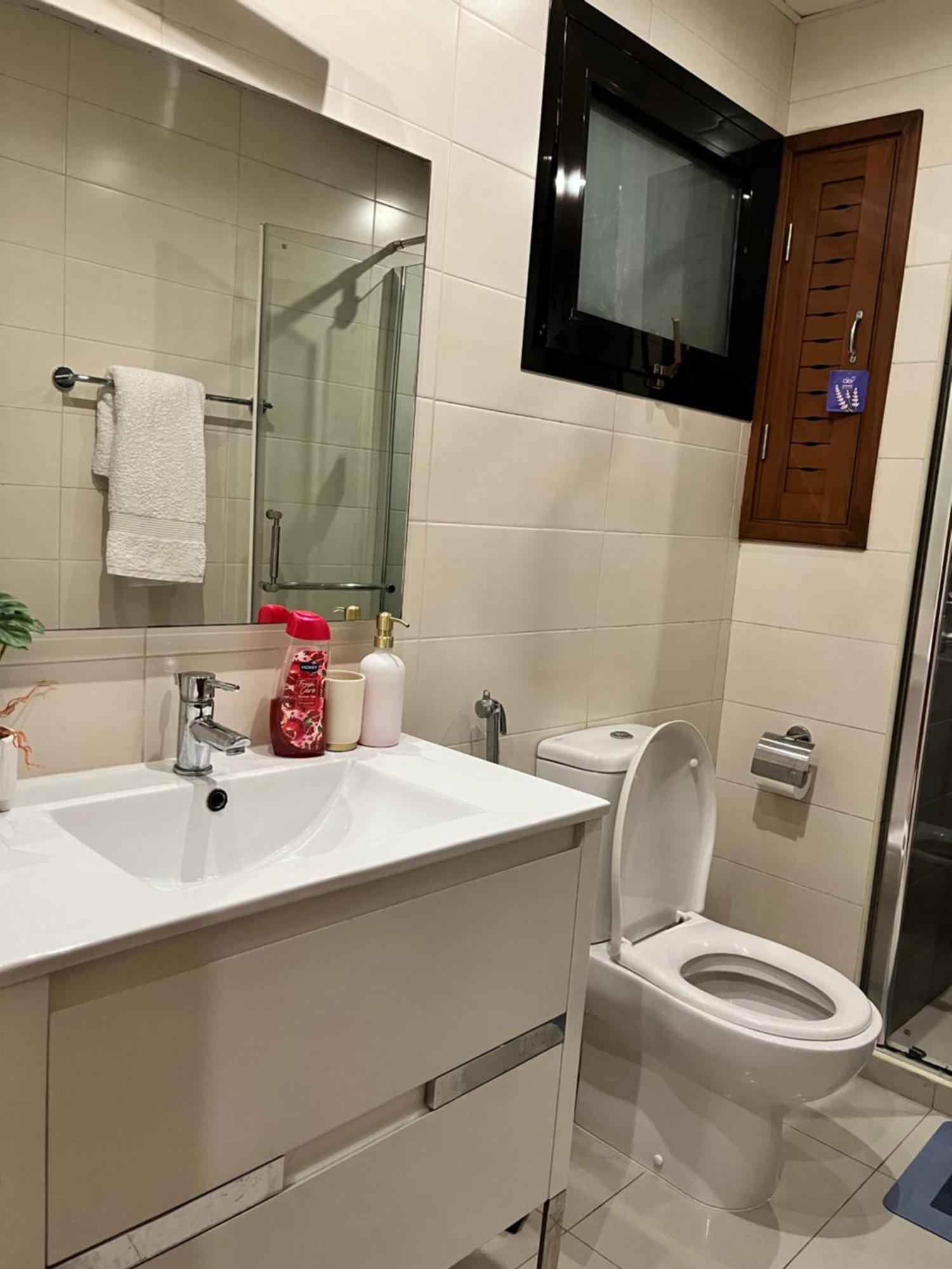 Coastalhome 75Inch Tv 5Min Drive To The City & Beach 다르에스살람 외부 사진