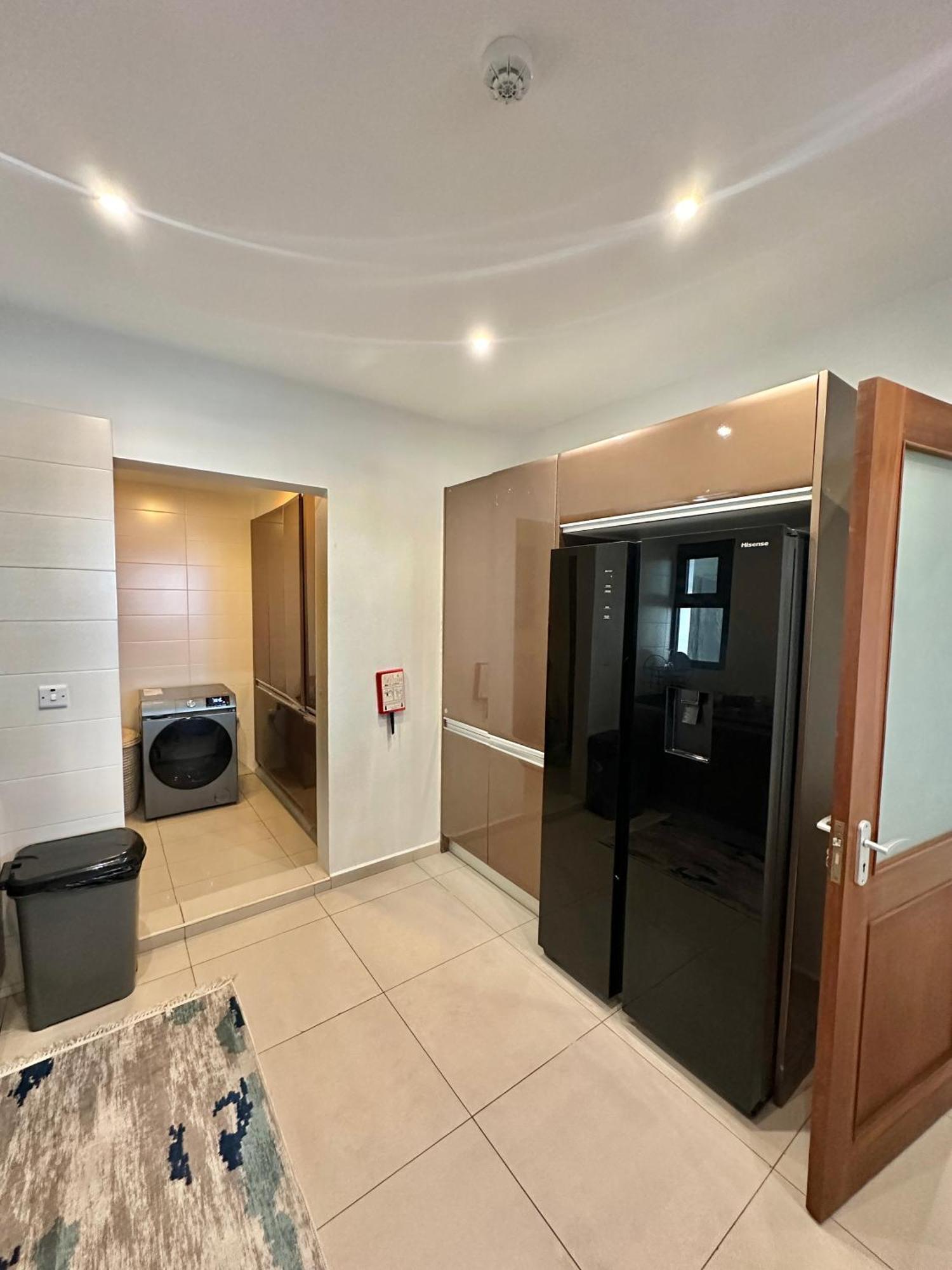 Coastalhome 75Inch Tv 5Min Drive To The City & Beach 다르에스살람 외부 사진